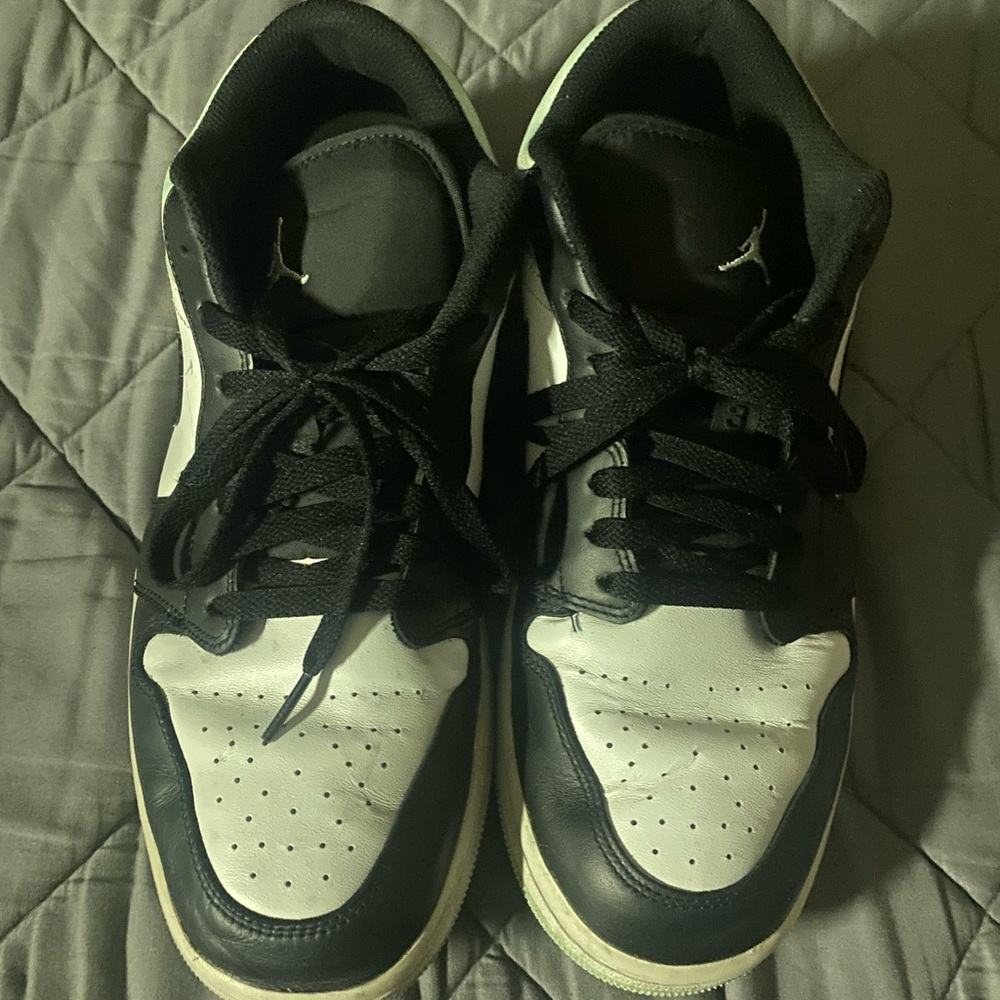 Air Jordan 1 Low SE Men's Size 11 White/Mint Foam-Black DM1199 100No box !